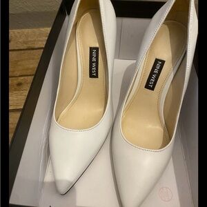 Nine West White Heels Pump